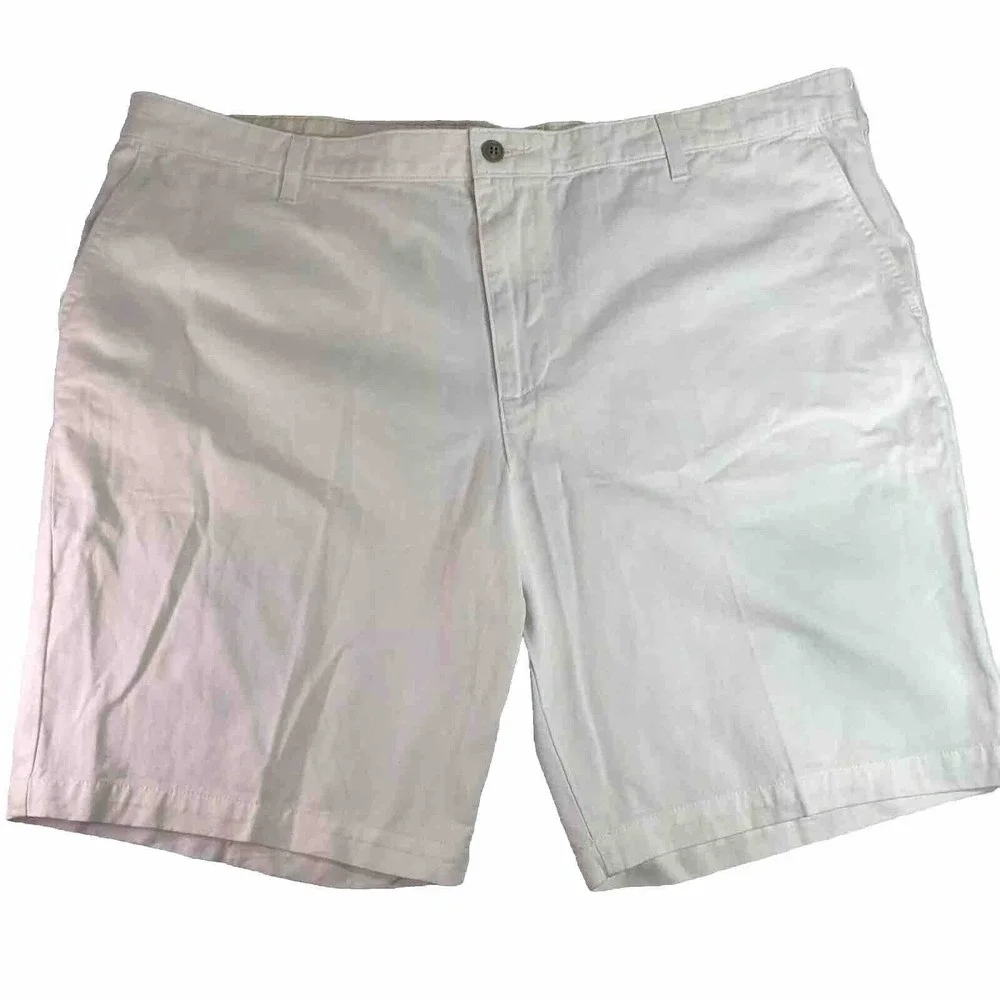 Dockers Shorts Classic Fit Cream Size 44 X 10”‎ Side Security Pocket Flat Front
